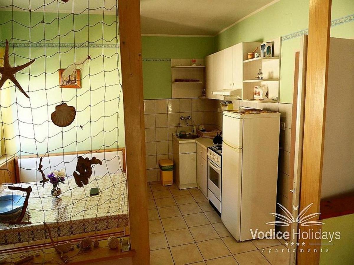 Apartman Ena Водице Екстериор снимка