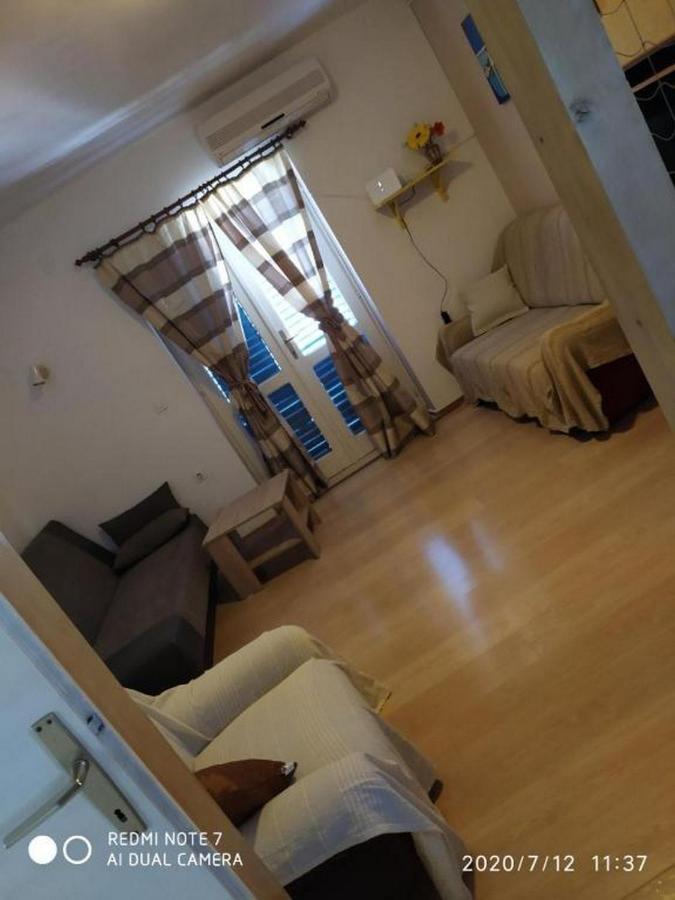 Apartman Ena Водице Екстериор снимка